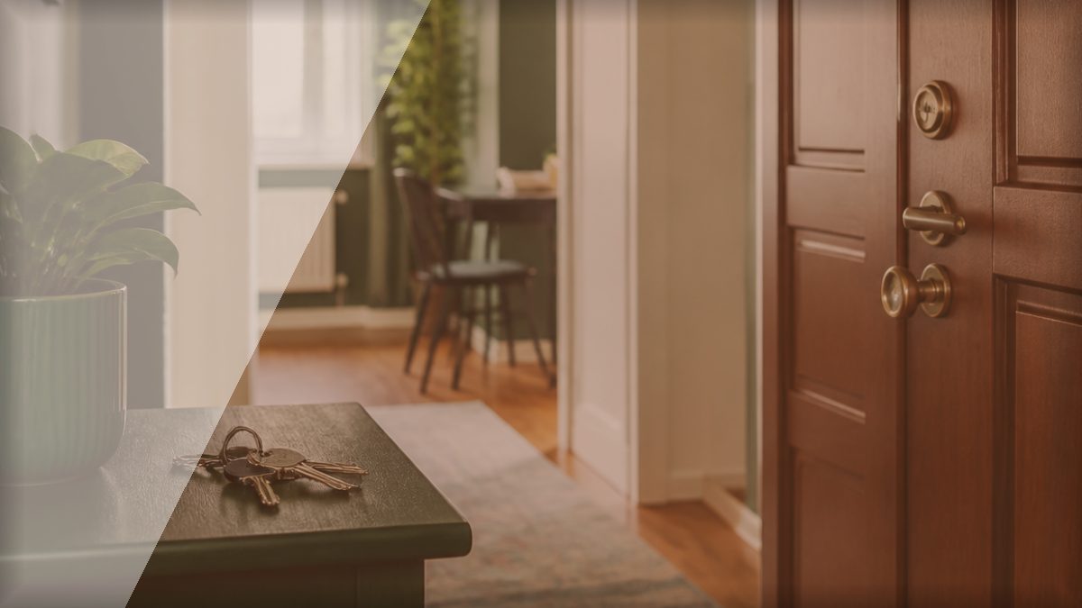Keys and apartment door